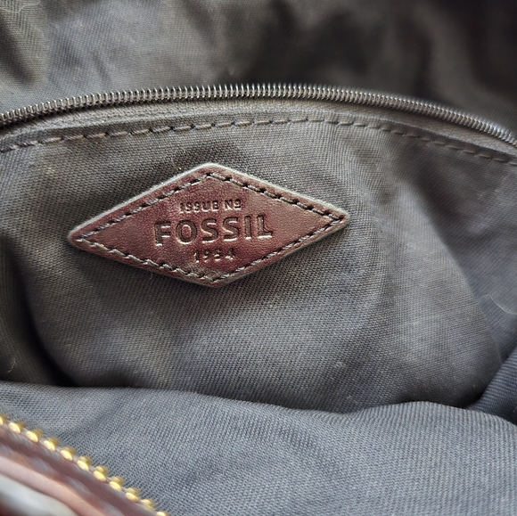 Fossil Emerson Patchwork Dark Leather Bag - Picture 9 of 11